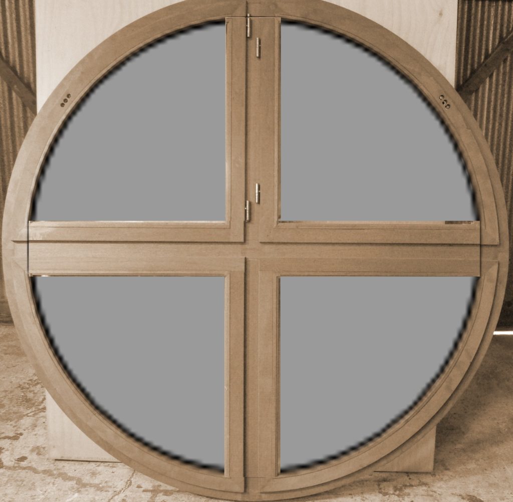 fenêtre circulaire à 2 ouvrants en partie haute